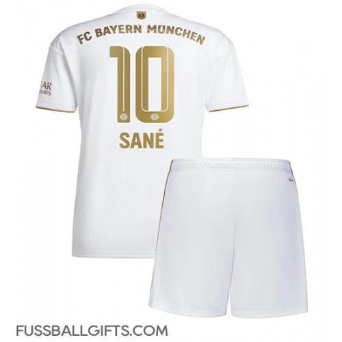 Bayern Munich Leroy Sane #10 Fußballbekleidung Auswärtstrikot Kinder 2022-23 Kurzarm (+ kurze hosen)